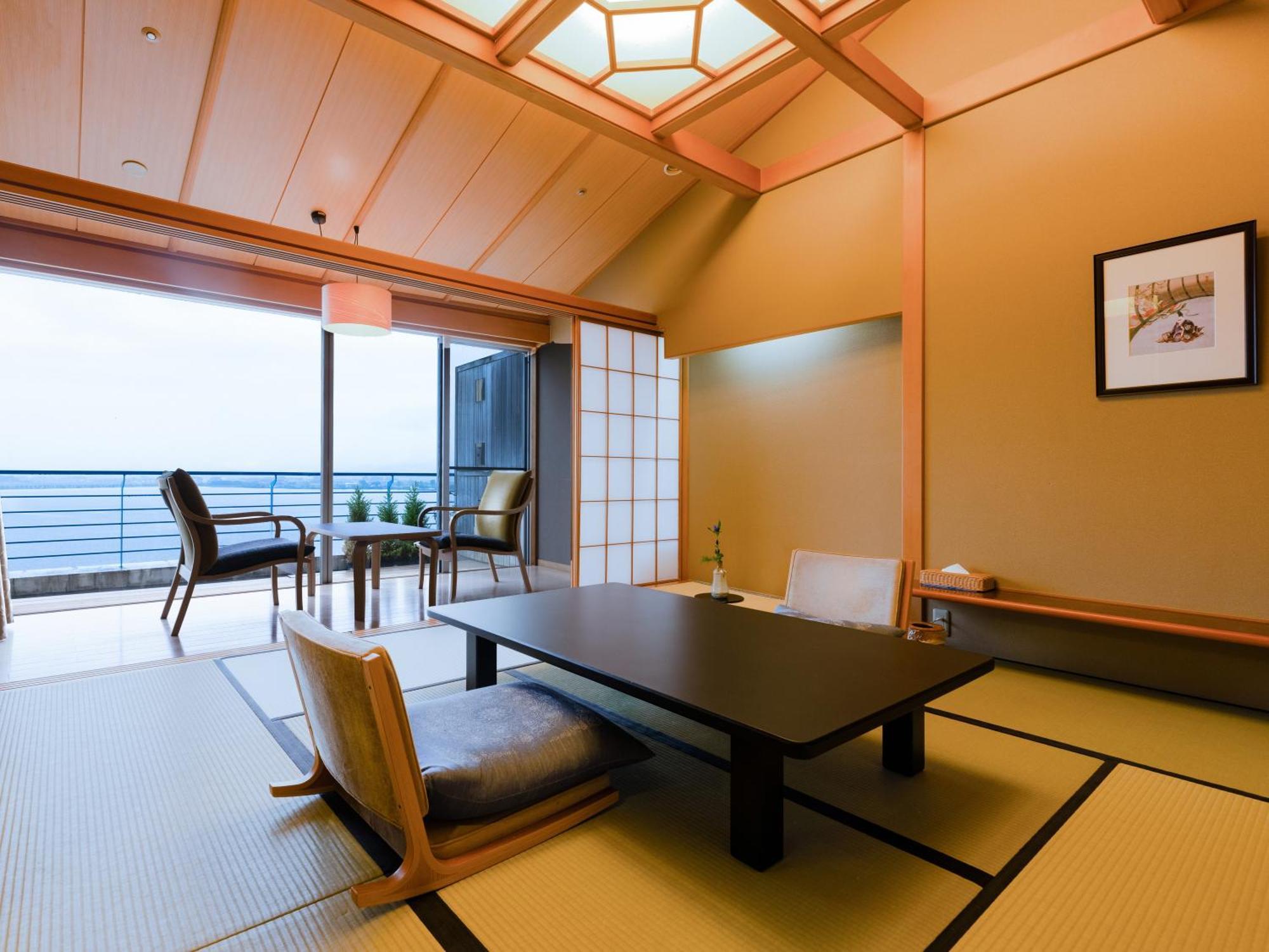 Apa Hotel & Resort Kaga Katayamazu Onsen Kasuikyo Exterior photo